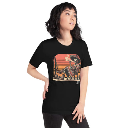 EL SOL T-shirt black, right side angle on model